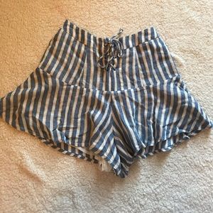 Women’s American Eagle Striped Shorts